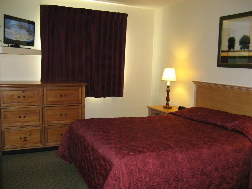 Handys Extended Stay Suites 콜체스터 객실 사진