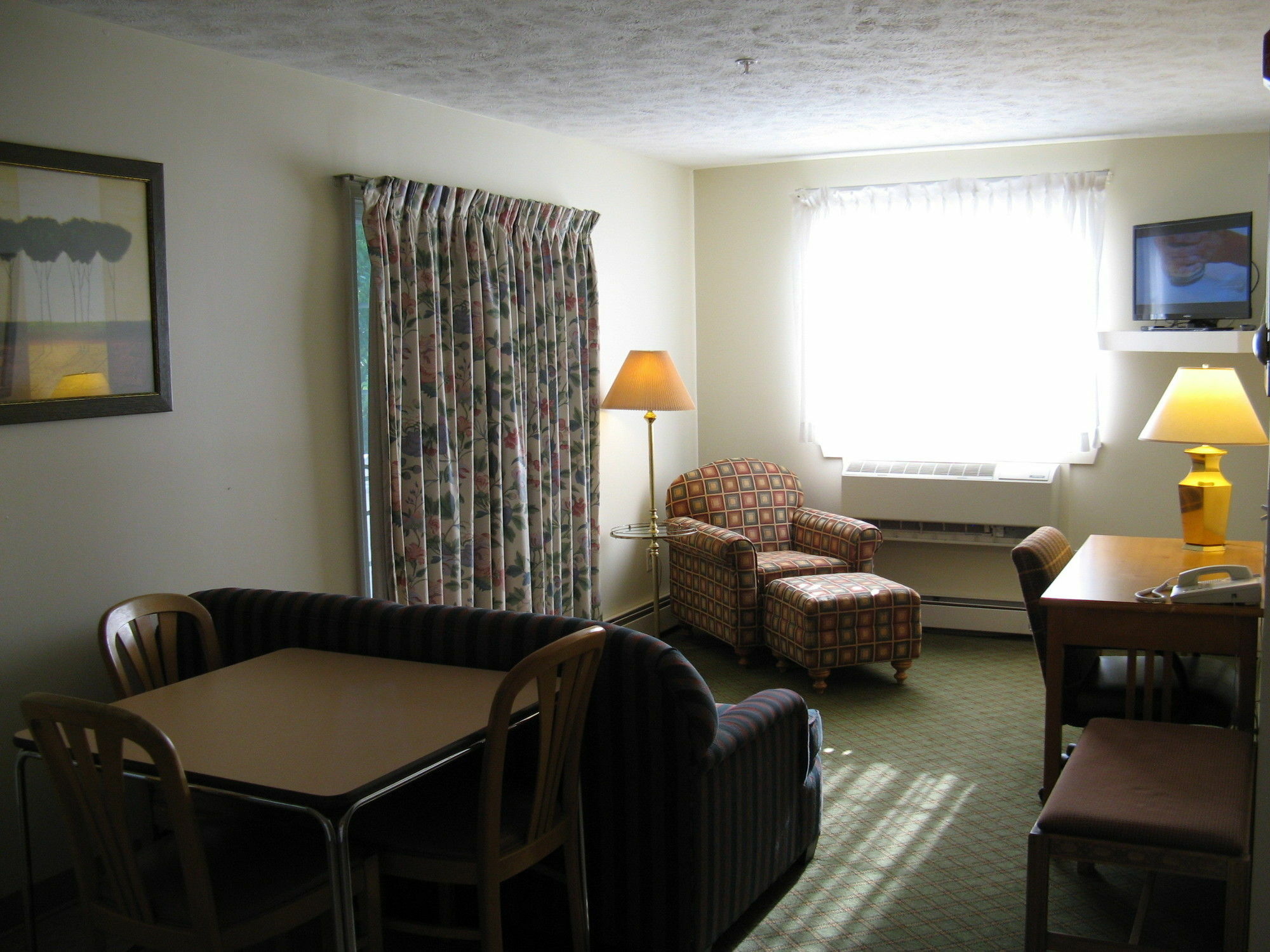 Handys Extended Stay Suites 콜체스터 외부 사진