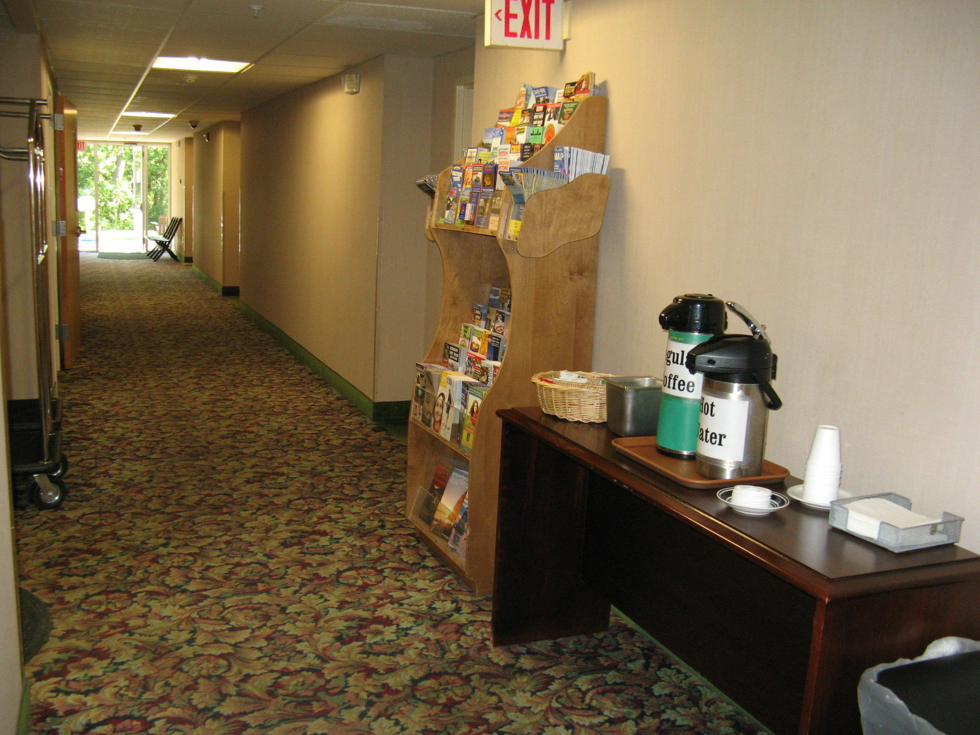 Handys Extended Stay Suites 콜체스터 외부 사진