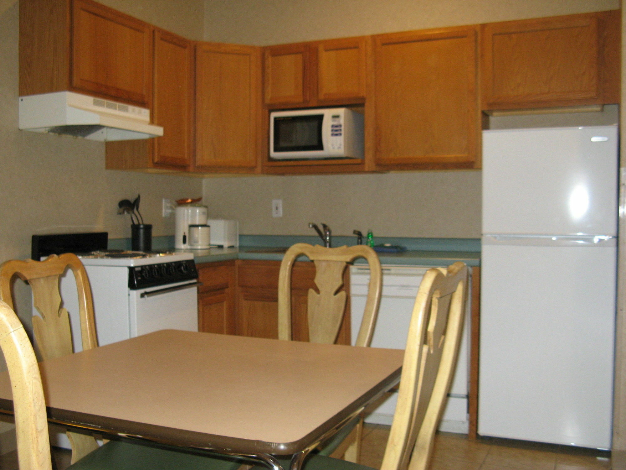 Handys Extended Stay Suites 콜체스터 외부 사진